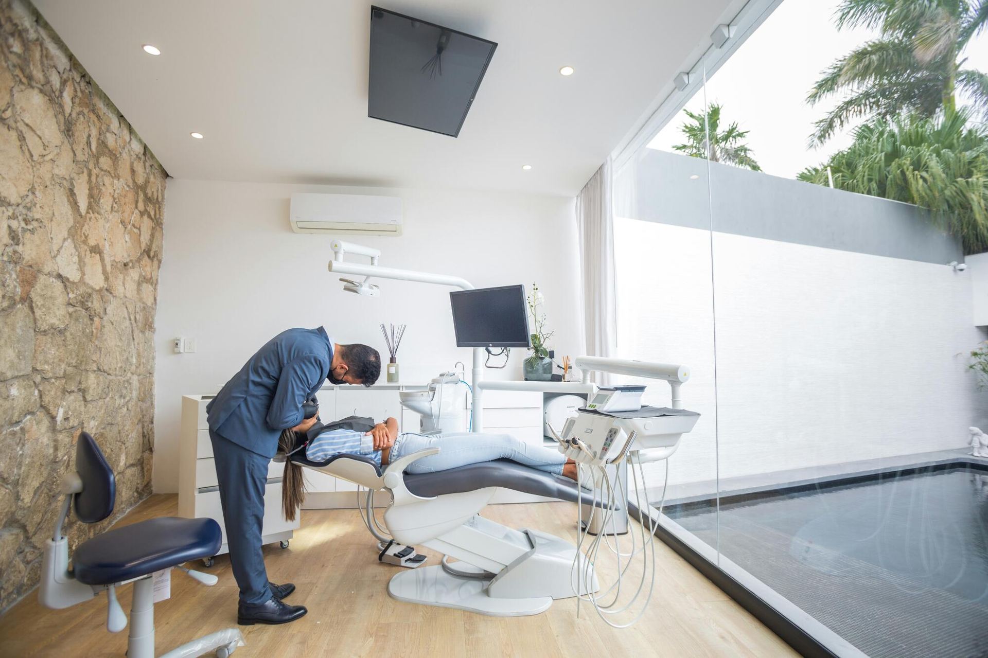 Clinica dental moderna en Santa Ana, Costa Rica